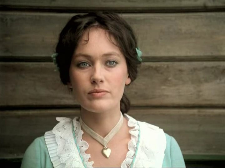 Кадр из фильма «Жестокий романс». Яндекс картинки.