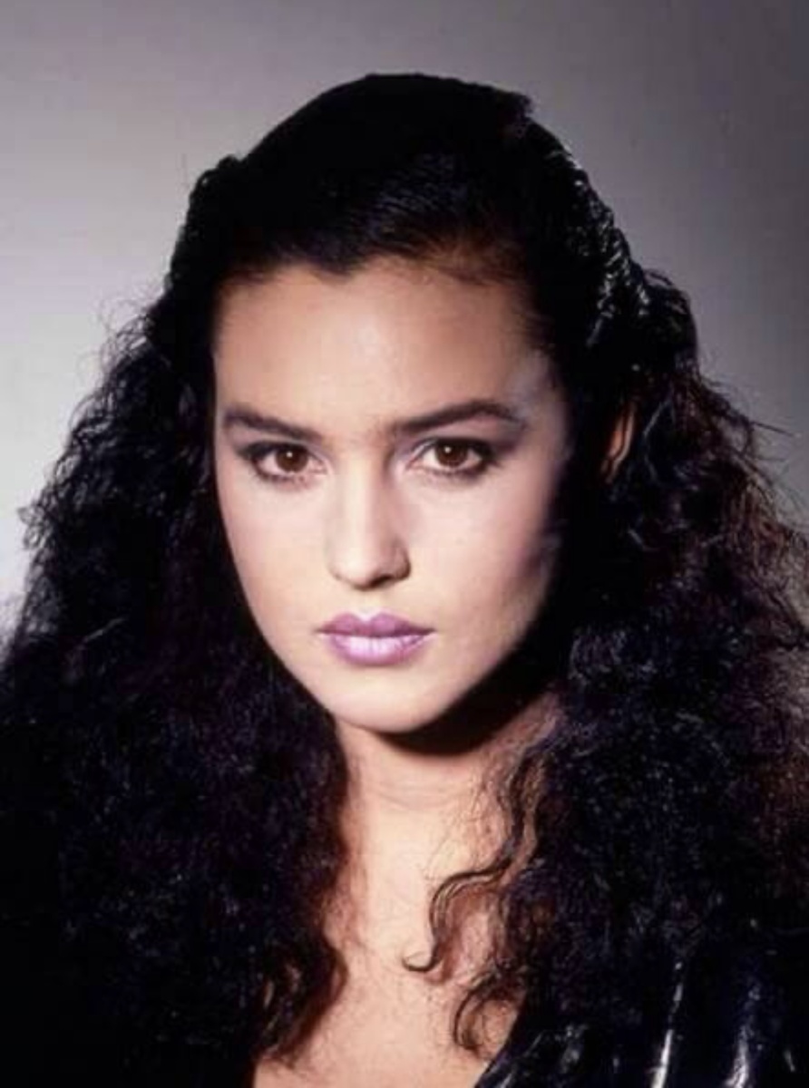 Моника Белуччи в молодости