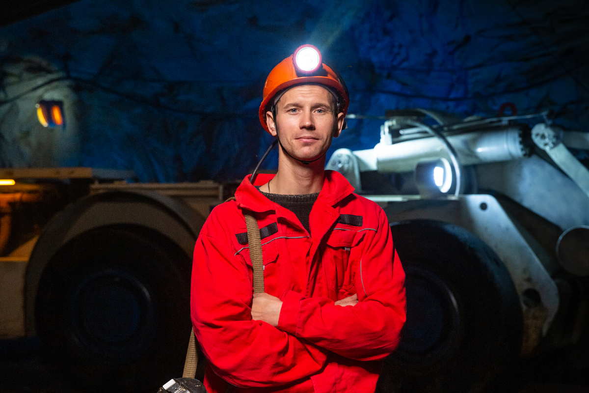 Егор Насонов, подземный крепильщик 