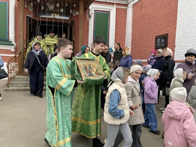 В Вербное воскресенье в благочиниях Тверской епархии прошли детские Литургии