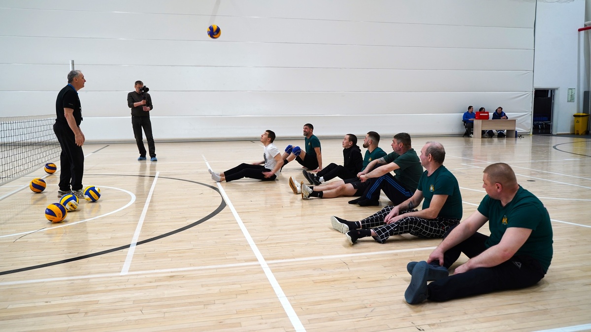    Ветераны СВО в Югре осваивают волейбол сидя
