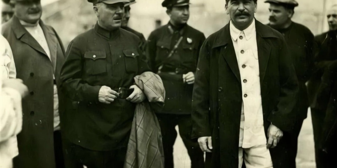 Иосиф Сталин сказал московским рабочим: "Началась империалистическая война в Абиссинии! СССР будет следить за её событиями"