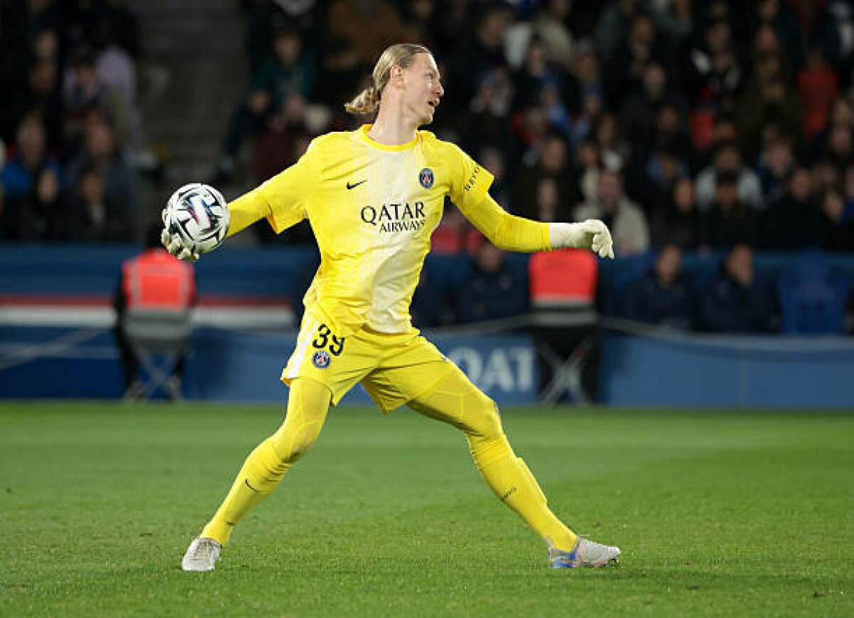     Бывший вратарь «ПСЖ» высказался о Сафонове в преддверии матча с «Ливерпулем»