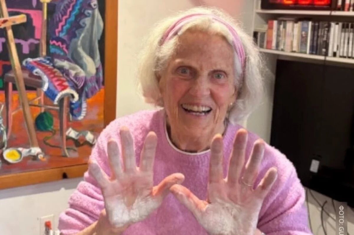    90-летняя женщина установила мировой рекорд по вису на турнике