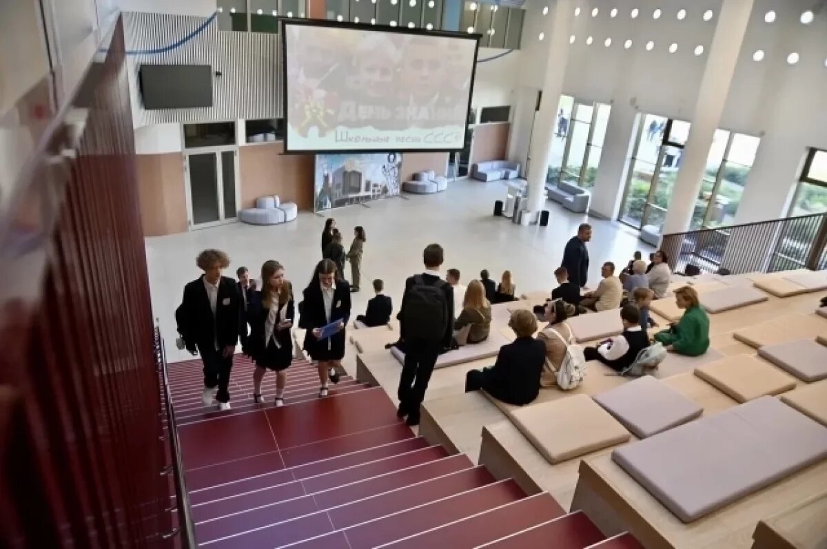    Уральский Губернаторский Лицей получил знак качества «Успешная школа»