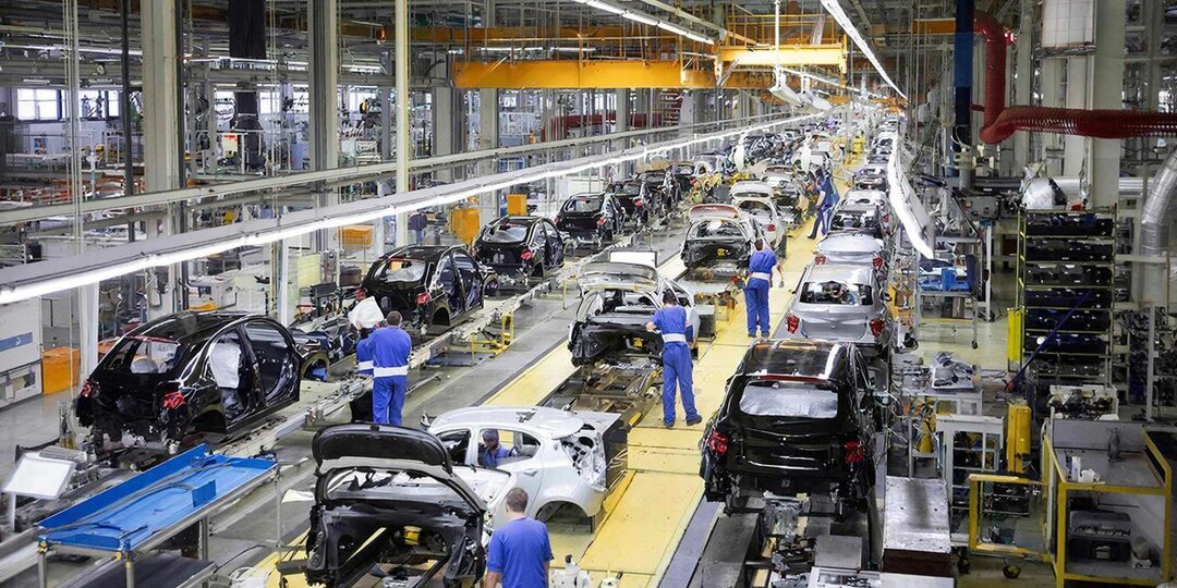 Простаивавшие автозаводы Петербурга перезапустят в 2026 году