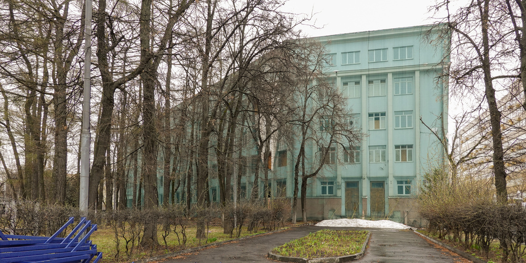 В центре Москвы хотят снести бывшую больницу, и выстроить там новый ЖК