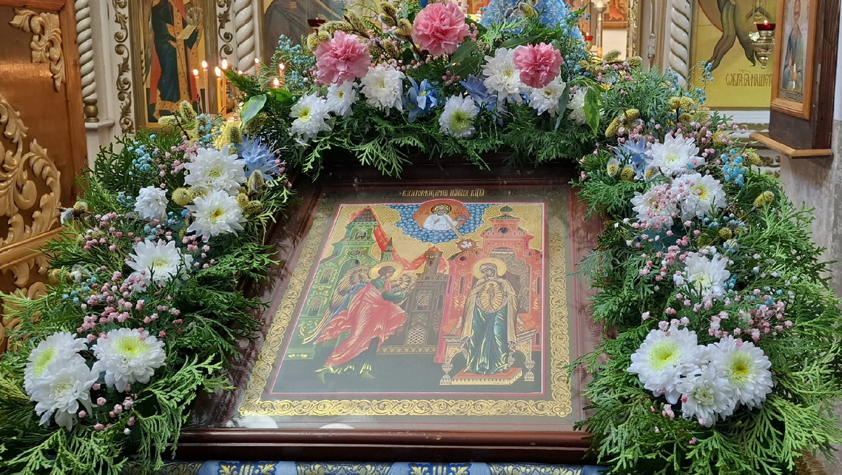 Пресвятая Богородица, спаси нас! 