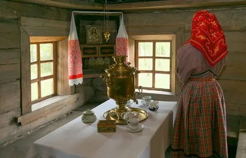 Как появилась традиция красного угла в доме?