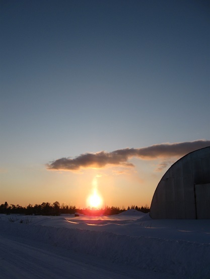 Фотографии Татьяны Немшановой разных лет. Весна в Сибири ХМАО Югра, Зауралье, Приполярный Урал. Март месяц полярный. Солнце Севера Западной Сибири. Село Саранпауль.