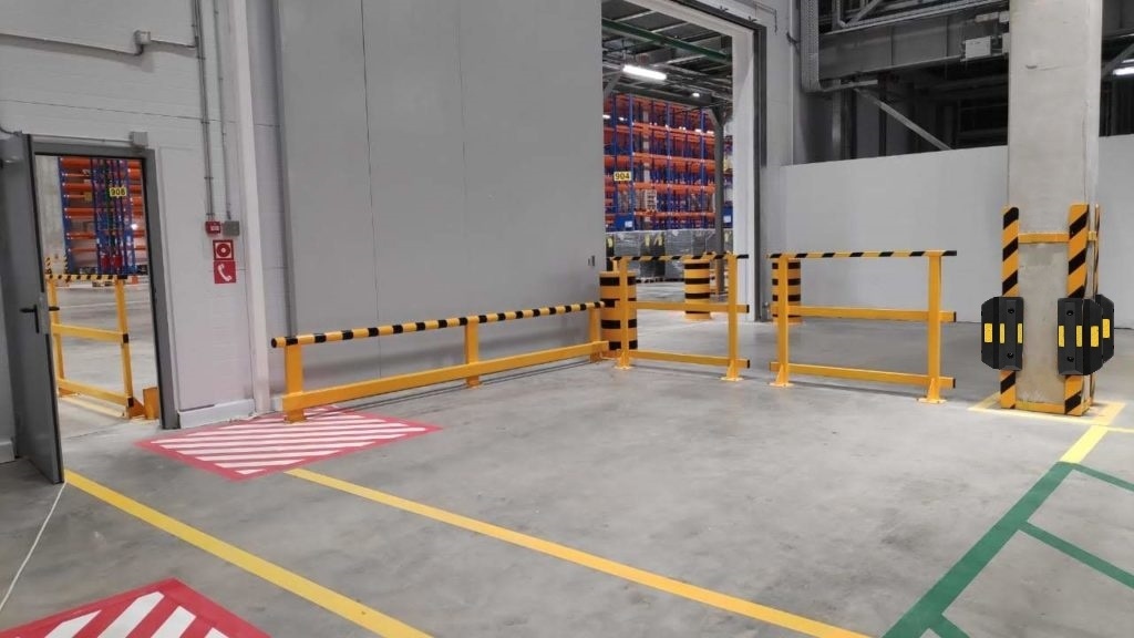 Защита стен склада с помощью металлических колесоотбойников