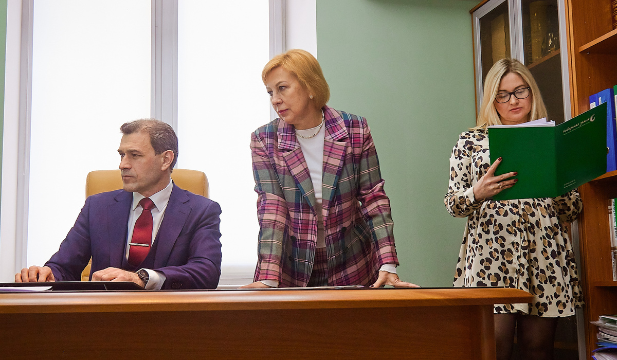 Сотрудники компании "Сибирская земля"