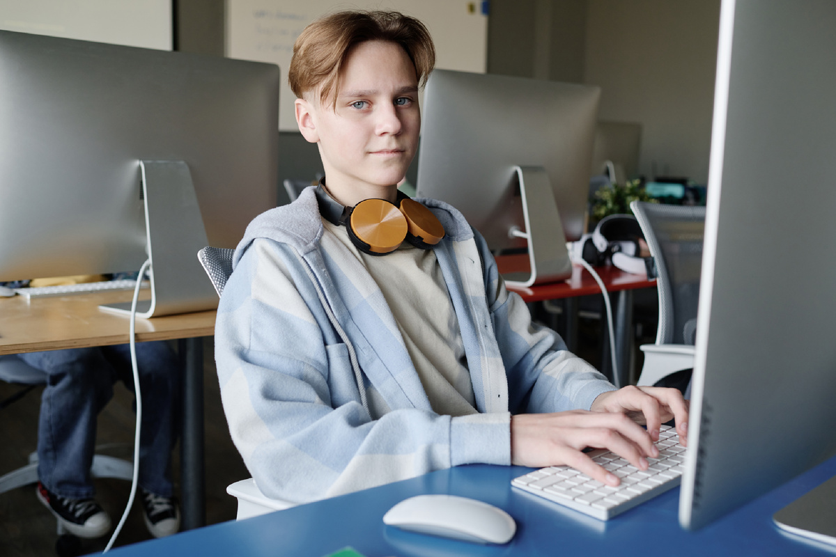 Чтобы понимать, куда поступать, проанализируйте интересы и склонности ребенка.