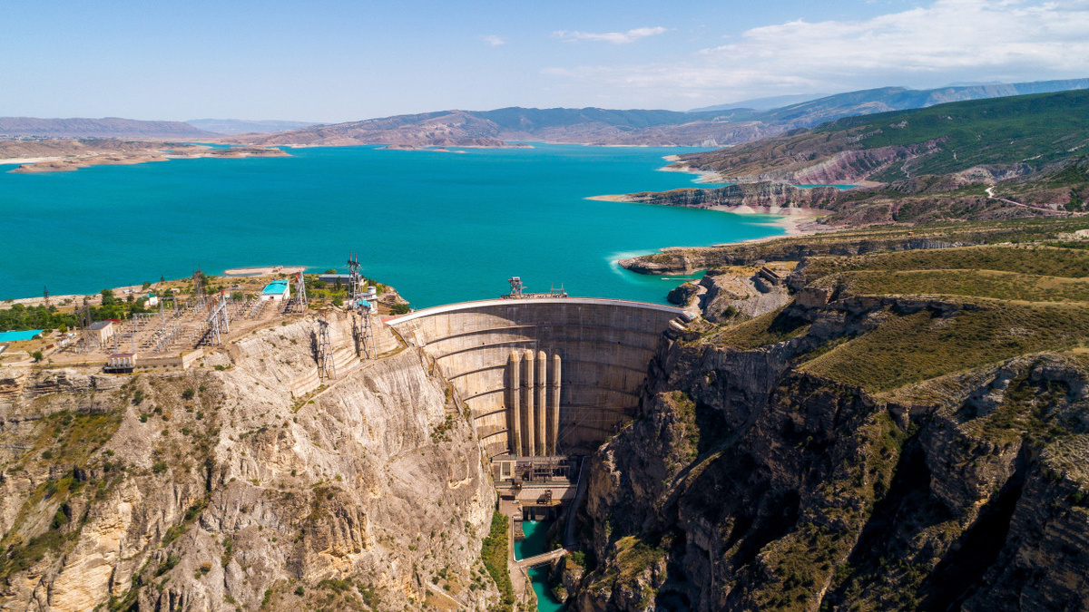 Чиркейская ГЭС на реке Сулак в Дагестане. Фото: Станислав Степанов, участник конкурса РГО «Самая красивая страна»