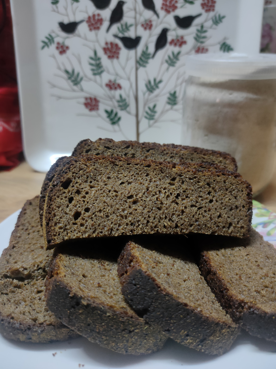 Хлебушек бородинский. Долго хранится, не черствеет и не портится...