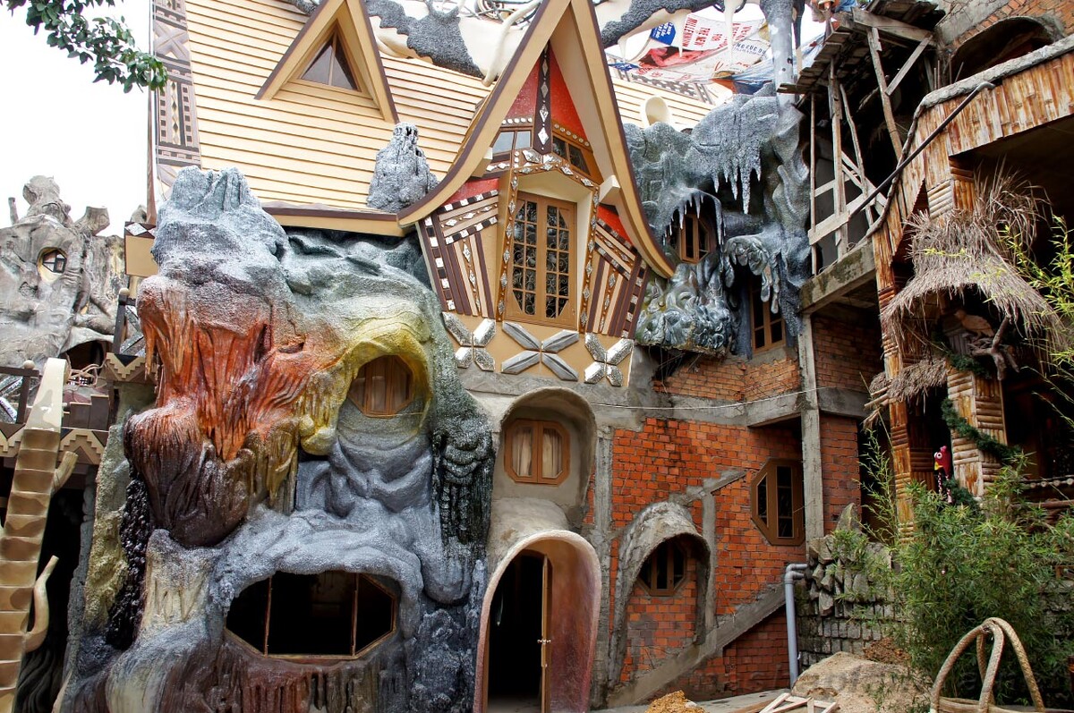 Crazy House