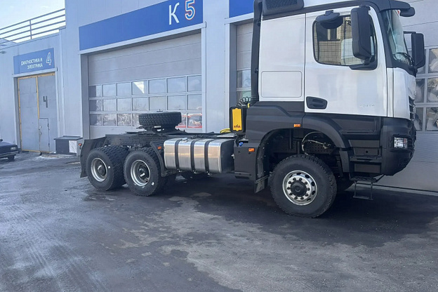    Дорожники Кировской области получили новую технику к началу сезона