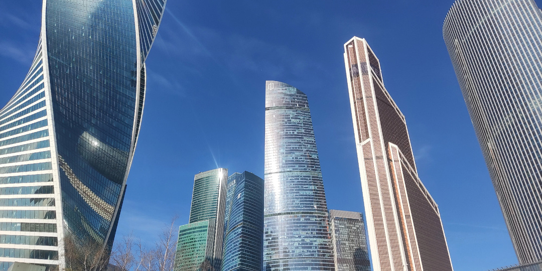 Вверх или по струнке: путешествие между двумя столицами