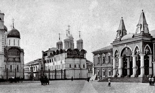Чудов монастырь в московском Кремле. Фото конца XIX в.