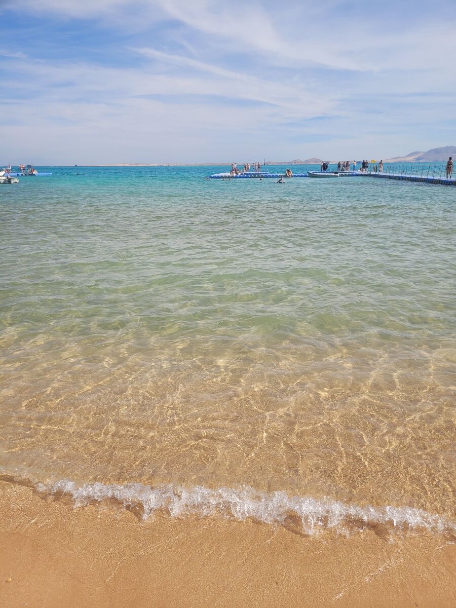 В Хургаде, в отличие от Шарма, много отелей с пологим заходом, которые подходят семьям с детьми