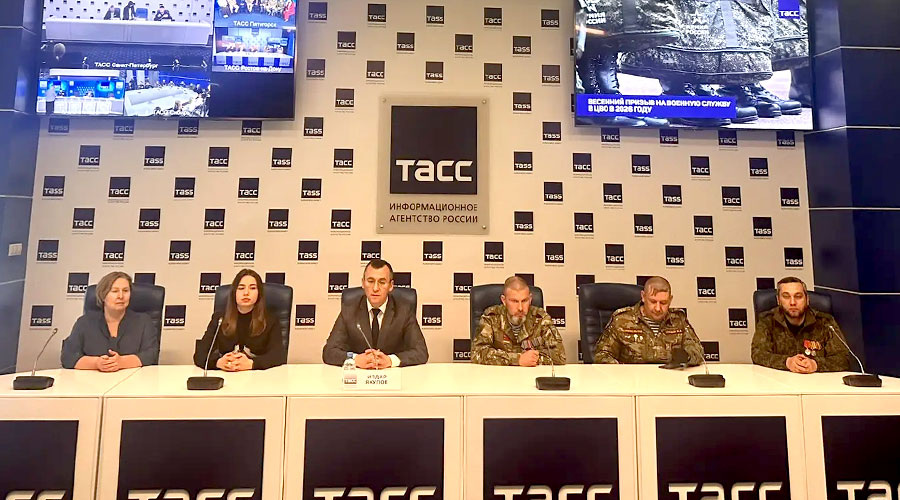 2 апреля в ТАСС прошла пресс-конференция, посвящённая трёхлетию фонда «Защитники Отечества»., в ней принял участие социальный координатор Фонда «Защитники Отечества» в Полевском Денис Ешакин 