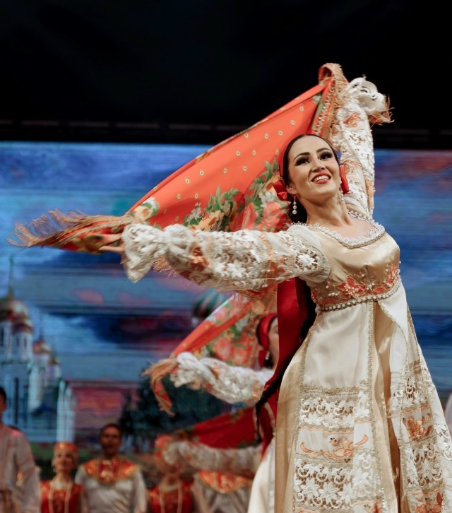     Ғәрәп Әмирлектәренә ялға бара ла... шунда эшкә ҡала