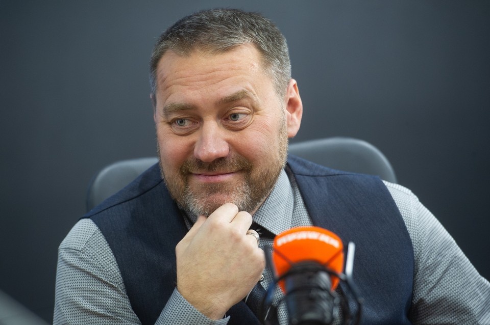    Александр Бельский надеется, что на 50 участках в Петербурге, выделенных под спорт, все-таки появятся залы, поля и площадки. ПЫХАЛОВА Юлия (архив)