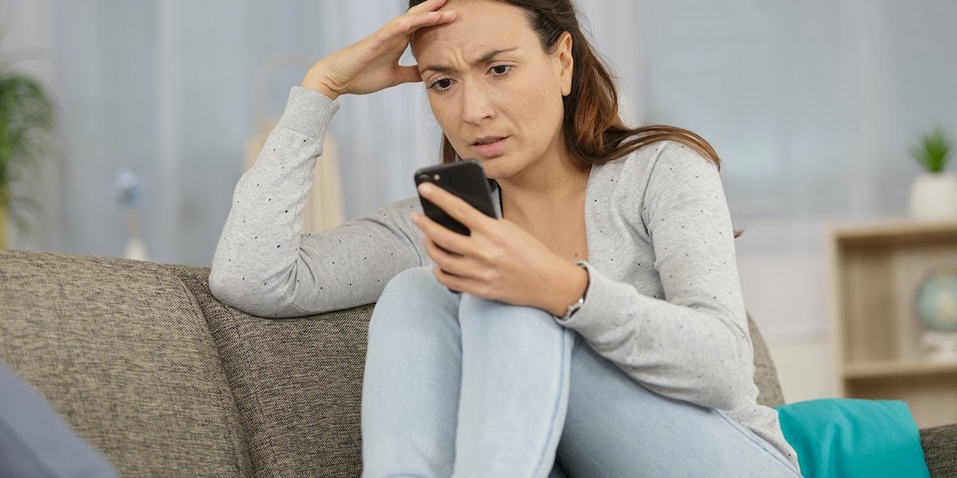 «Я соскучилась…» - появилось уведомление на телефоне мужа. Я призадумалась и решила тайно проследить за мужем!