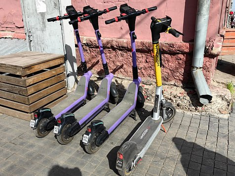 После первого ДТП с самокатом на красноярском Татышеве ужесточили правила для СИМ