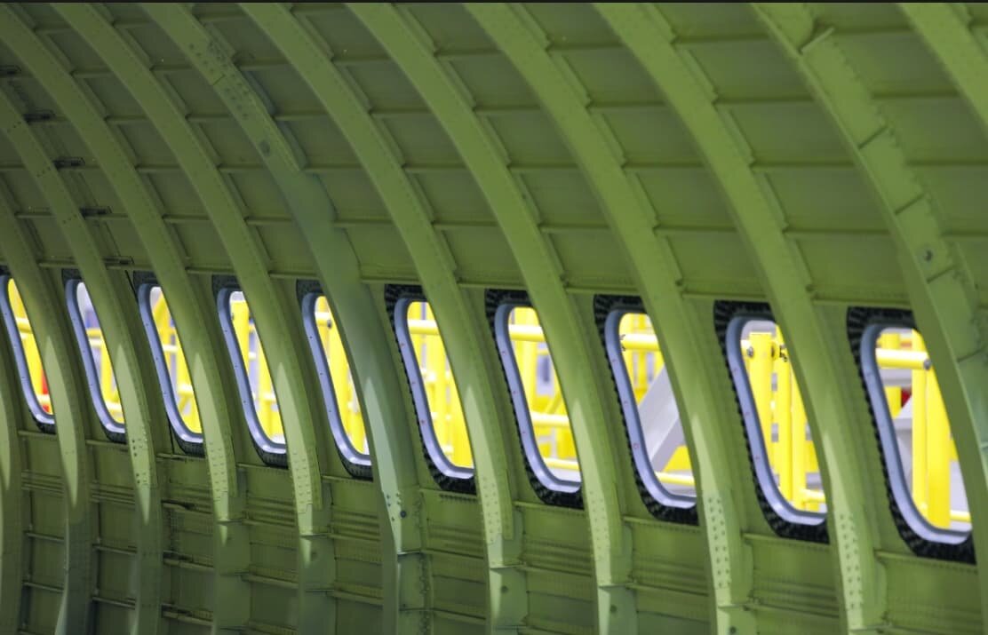     Иллюминаторы МС-21