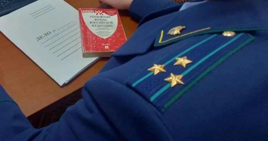 Директора сельской школы в Чувашии поймали на премировании самой себя