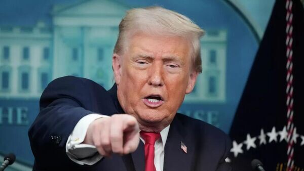    © AP / Mark Schiefelbein