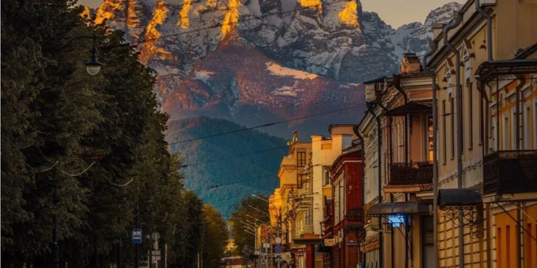 Цей и Кармадон весной: почему апрель — лучшее время бояться гор