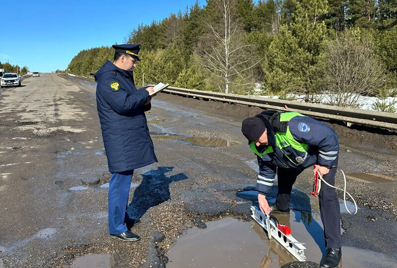 Прокуратура требует залатать ямы на дорогах в Ибресинском округе
