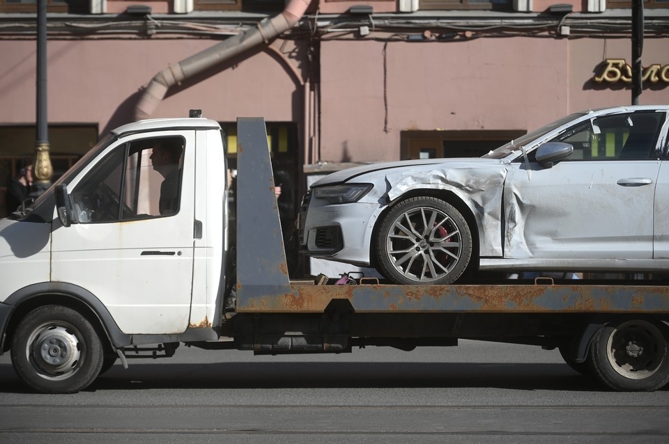    Работу ведут вместе с районными администрациями. Алексей БУЛАТОВ