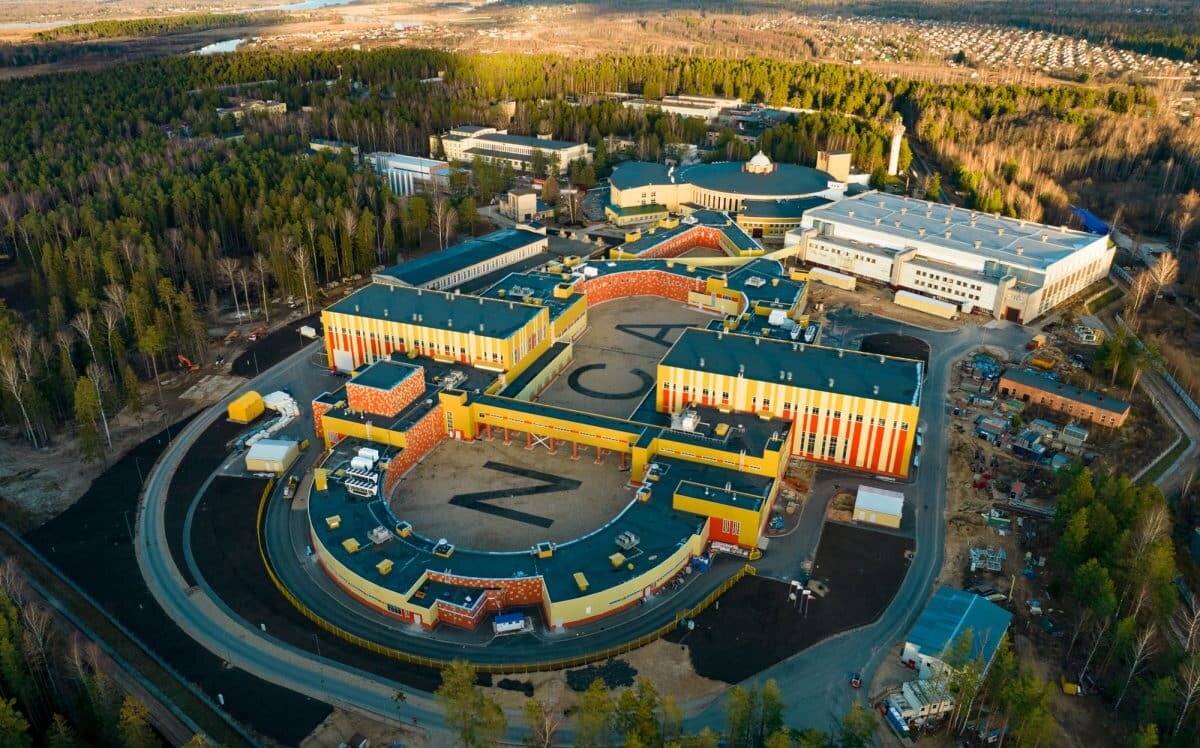    Российский ускорительный комплекс NICA / © Фотоархив Объединенного института ядерных исследований / Пресс-служба МФТИ