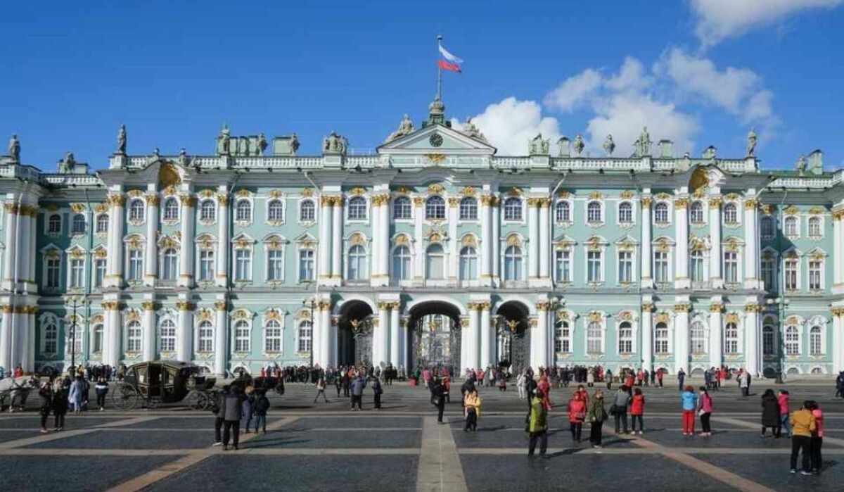     Эрмитаж. Источник: spb.kp.ru Автор фото: Артём Килькин