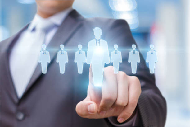 Кого в 2026 году будут сокращать, а кого - активно нанимать