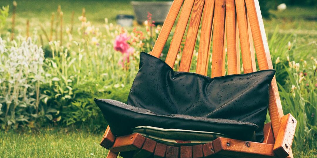 С первыми тёплыми днями дача становится долгожданным островком покоя, где можно отложить дела, надышаться свежим воздухом и в предвкушении