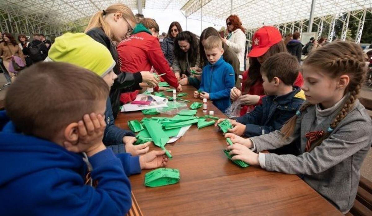     Мастер-класс в Музее Г.О.Р.А. Источник: victorymuseum.ru Автор фото: Пресс-служба Музея Победы