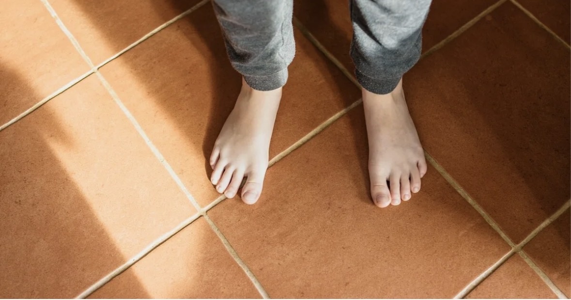 По теплому полу комфортно ходить босиком 