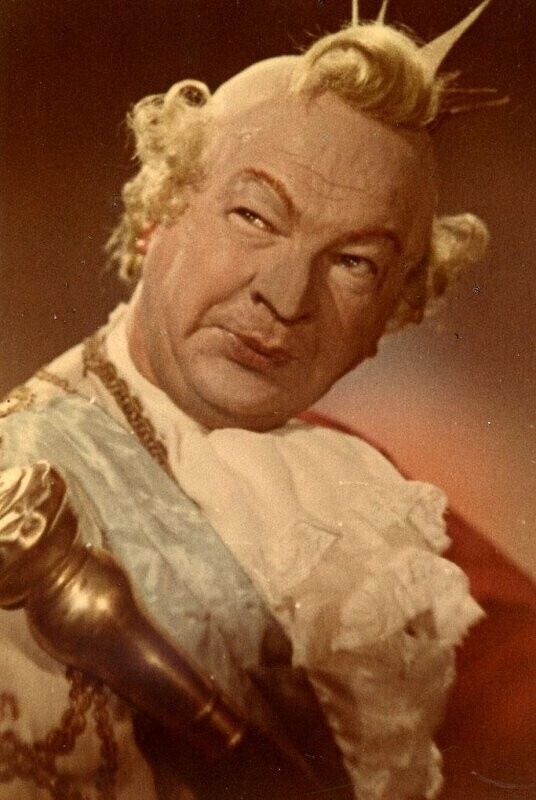 Фотопроба Анатолия Кубацкого на роль короля Йагупопа 77-ого для киносказки «Королевство кривых зеркал» (1963).