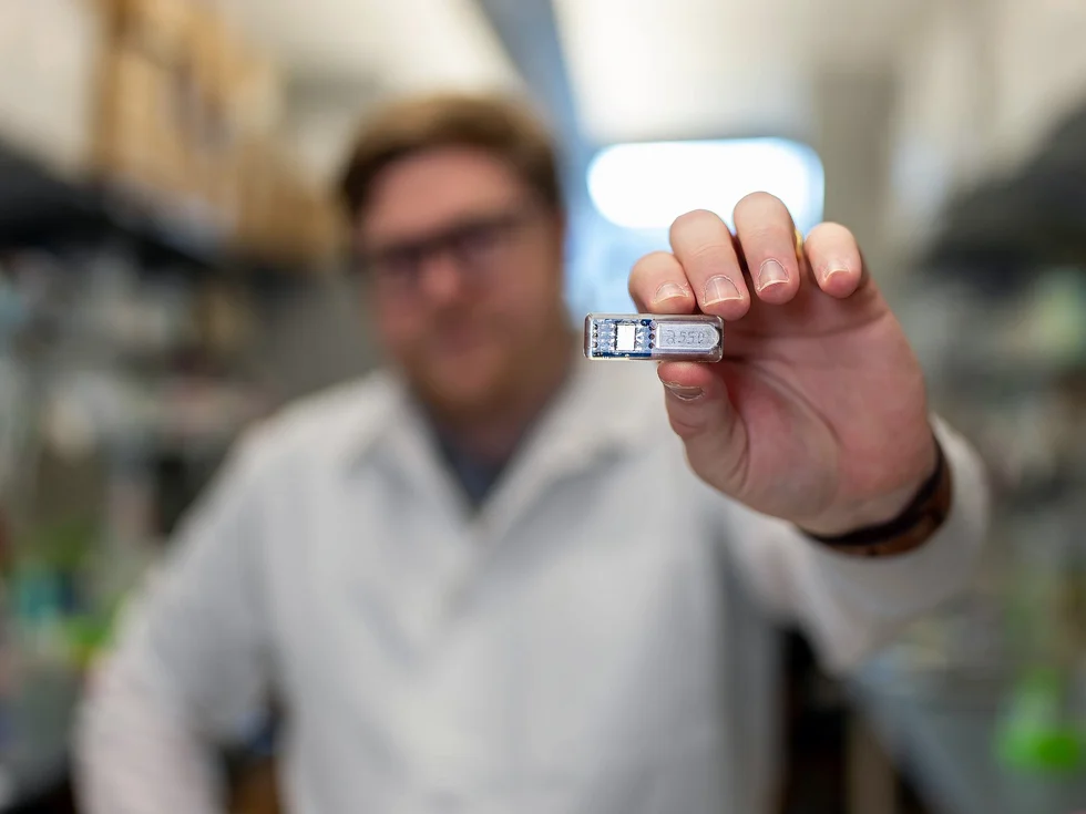      «Живая аптека»: как биоэлектронный имплантат производит лекарственные вещества внутри организма
