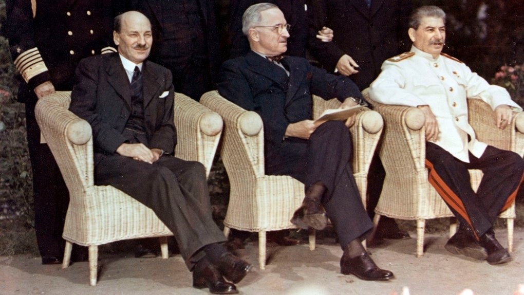 И. Сталин, Г. Трумэн, К. Эттли на Берлинской конференции (июль 1945)