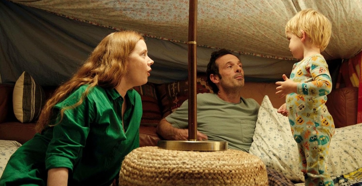 Эми Адамс в главной роли в фильме "Ночная сучка". Фото: yandex.ru