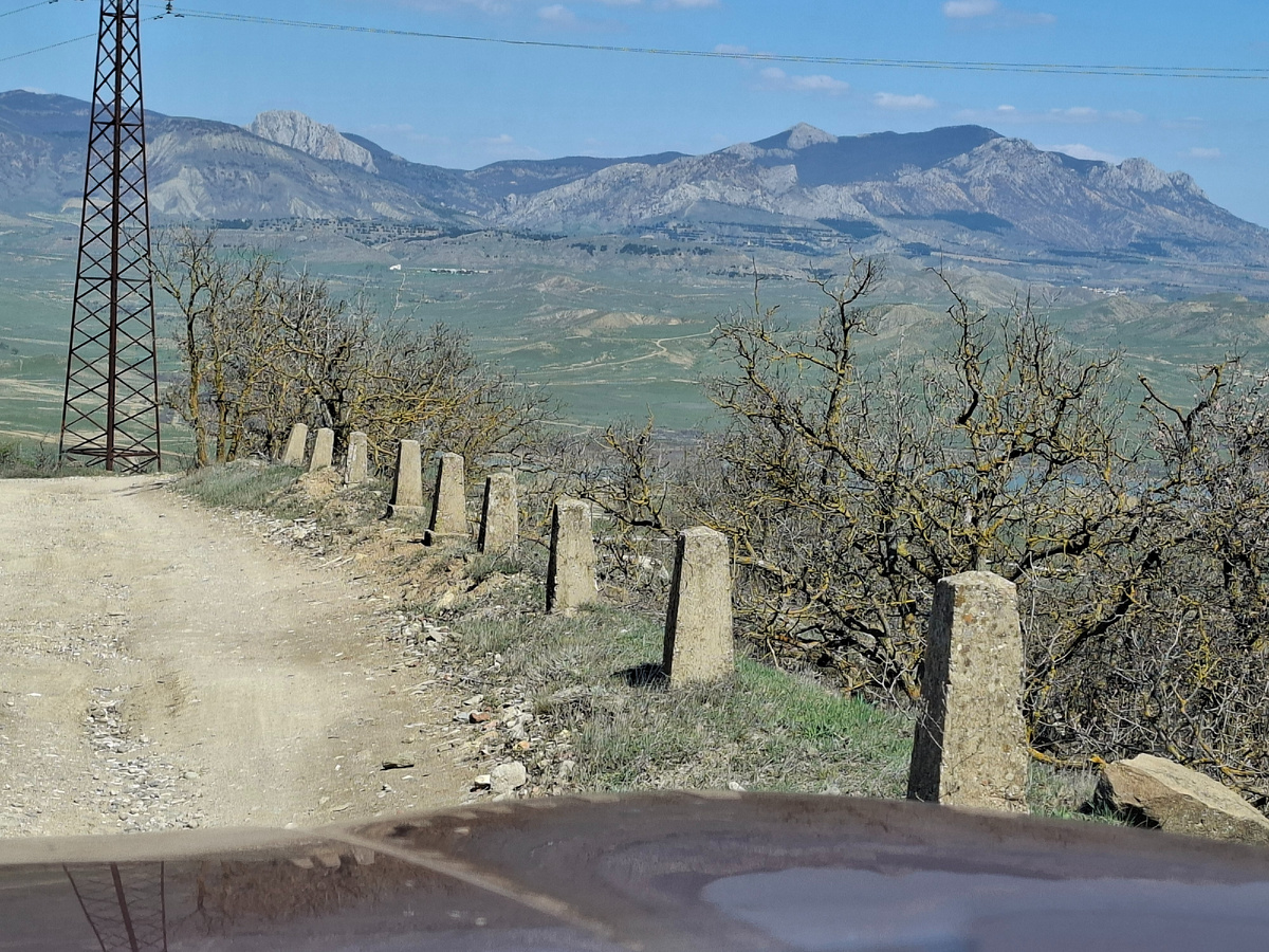 фрагмент старой дороги на Меганом