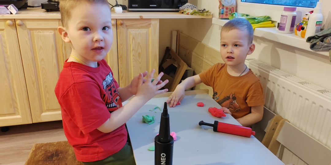 Прикоснулись к космосу: без поделок, но с праздником