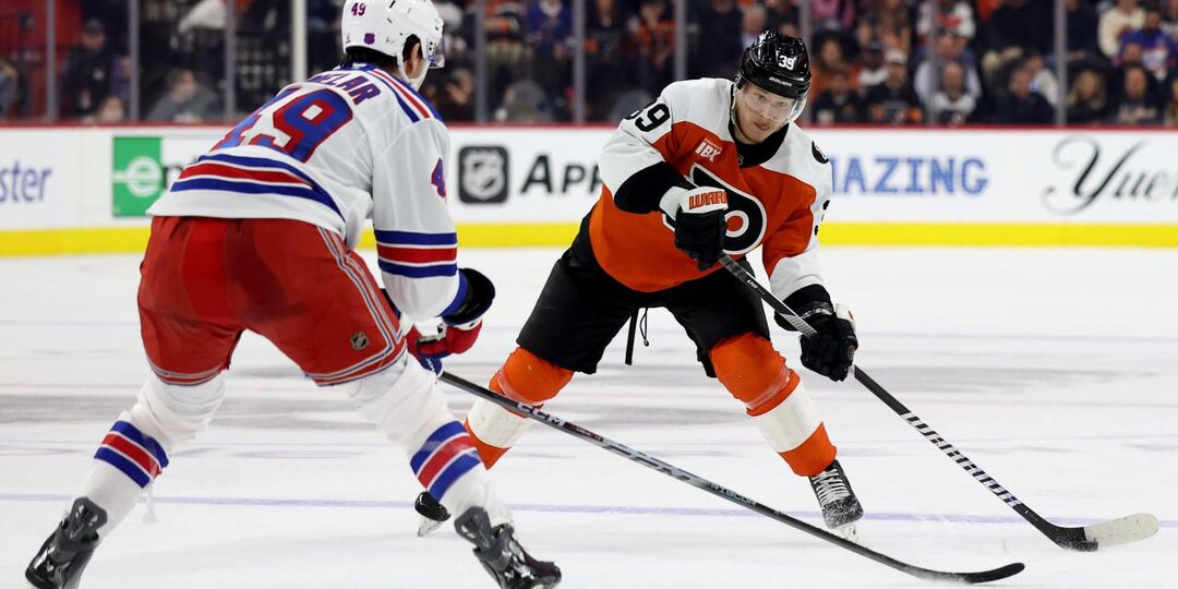 НХЛ оштрафовала рекордсмена сборной России за симуляцию