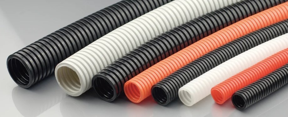 Гофра для проводки: зачем она нужна и можно ли обойтись без неё?