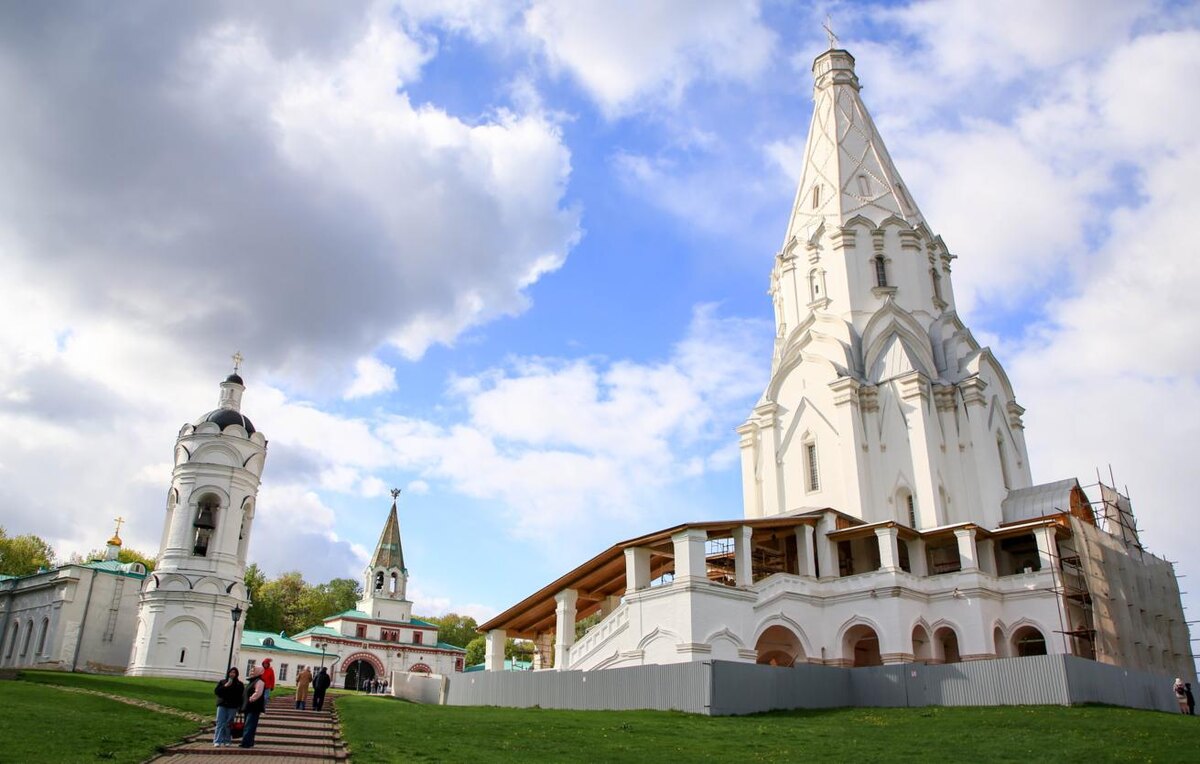Анонсы прогулок на канале @ya_moscow | Присоединяйтесь! 